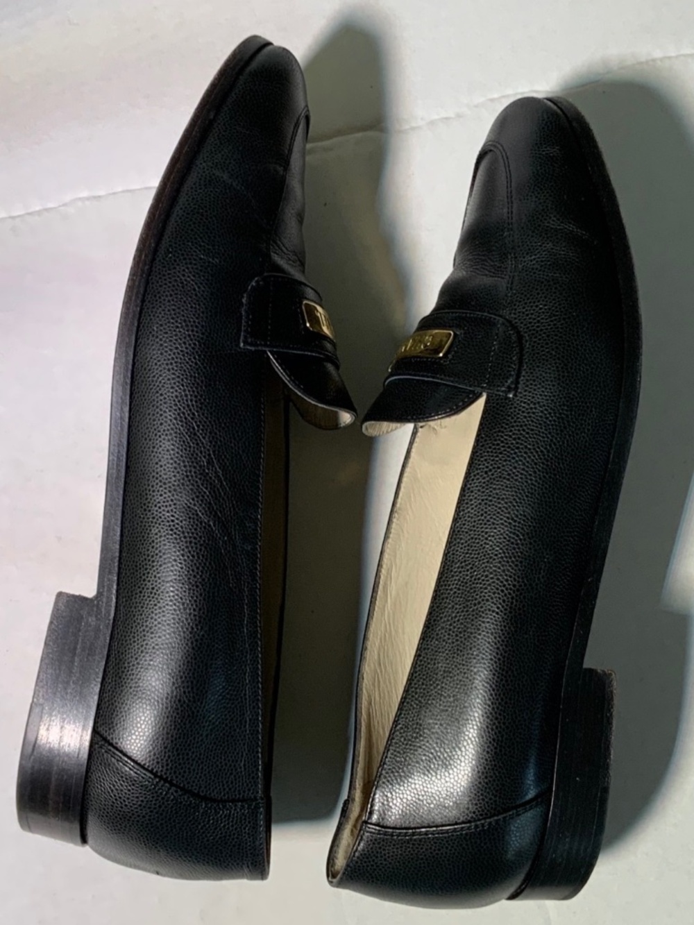 CHANEL LOGO BLACK LEATHER LOAFERS - Picture 3 of 8